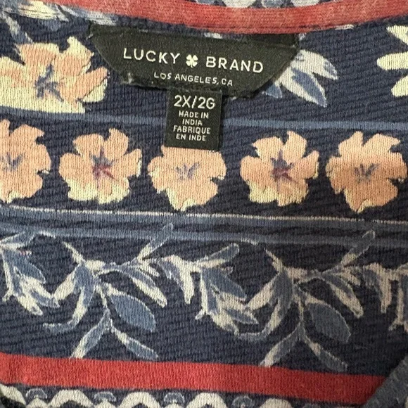 Lucky Brand Blue and White Graphic Blouse with Cap Sleeves - Picture 2 of 4